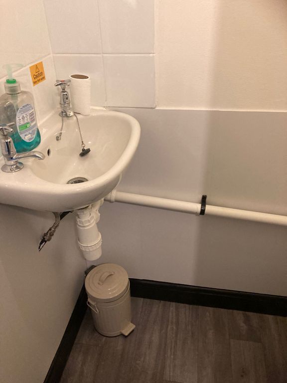 Property photo 3 of 4