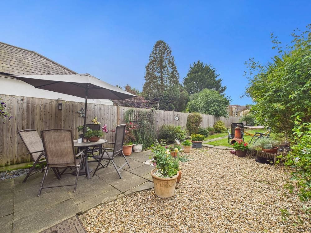 Property photo 3 of 16 Picture No. 10