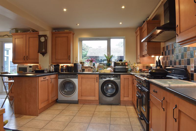 Property photo 2 of 13 Photo 9