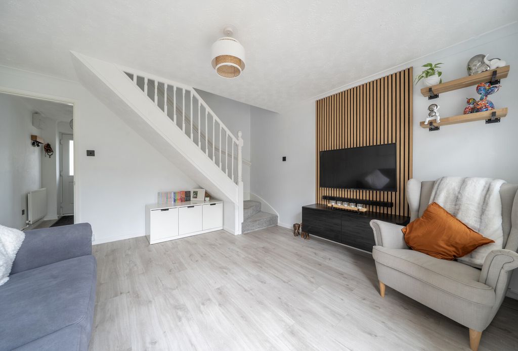 Property photo 3 of 24 1470931-12-6A1d6F...