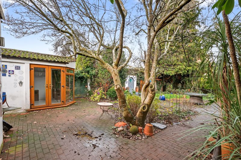 Property photo 3 of 21 Photo 7