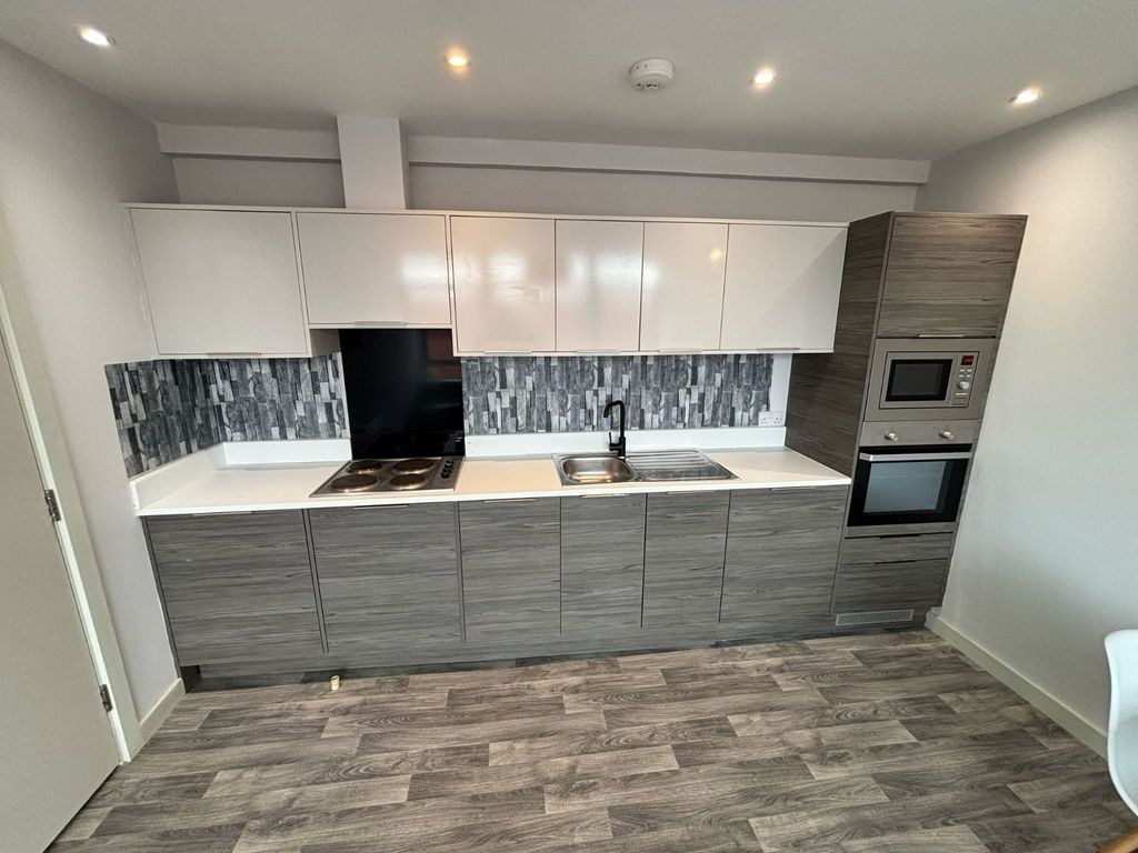 Property photo 3 of 5 Kitchen