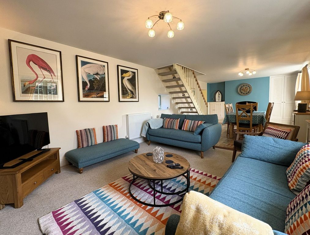 Property photo 3 of 26