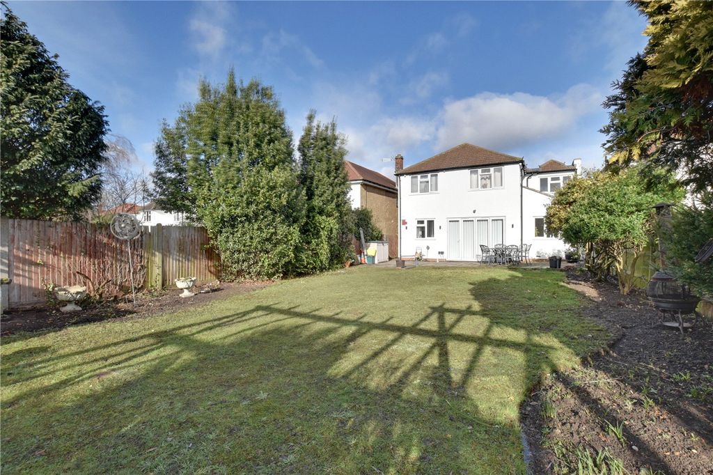 Property photo 3 of 28 Picture No. 35