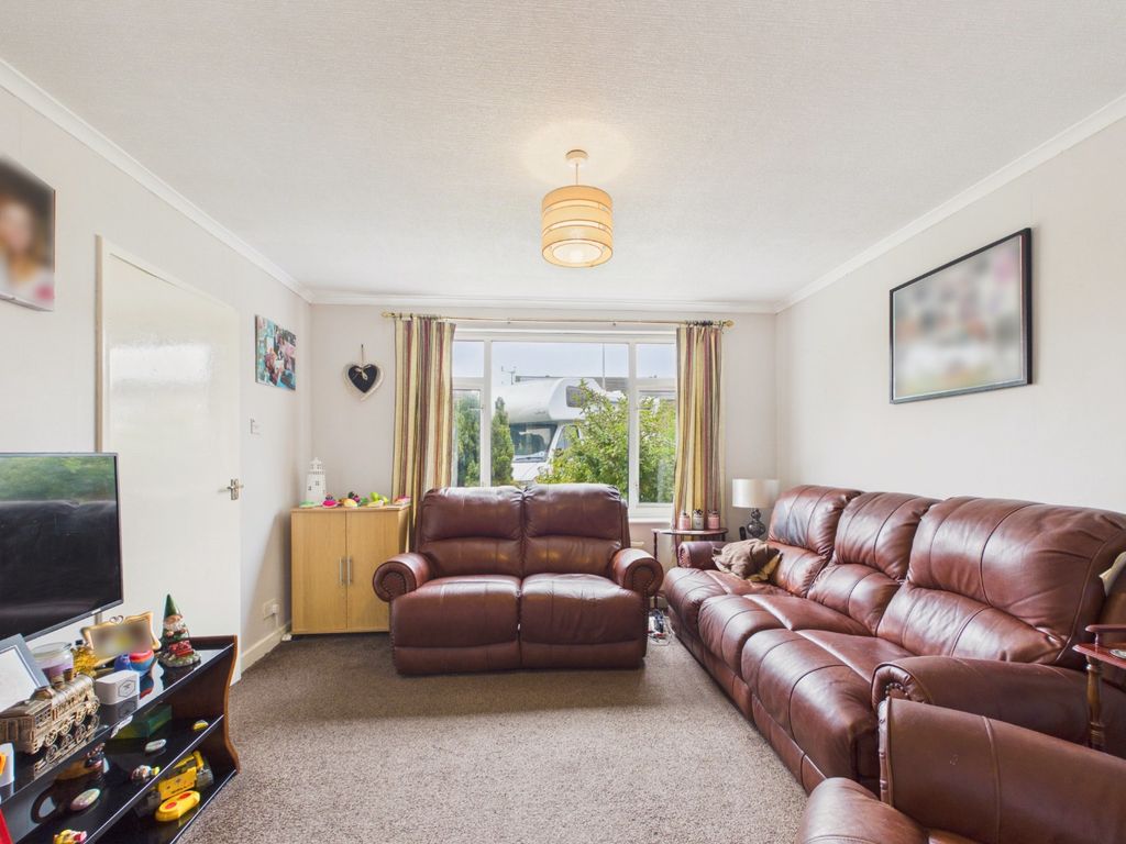 Property photo 2 of 23 5345843