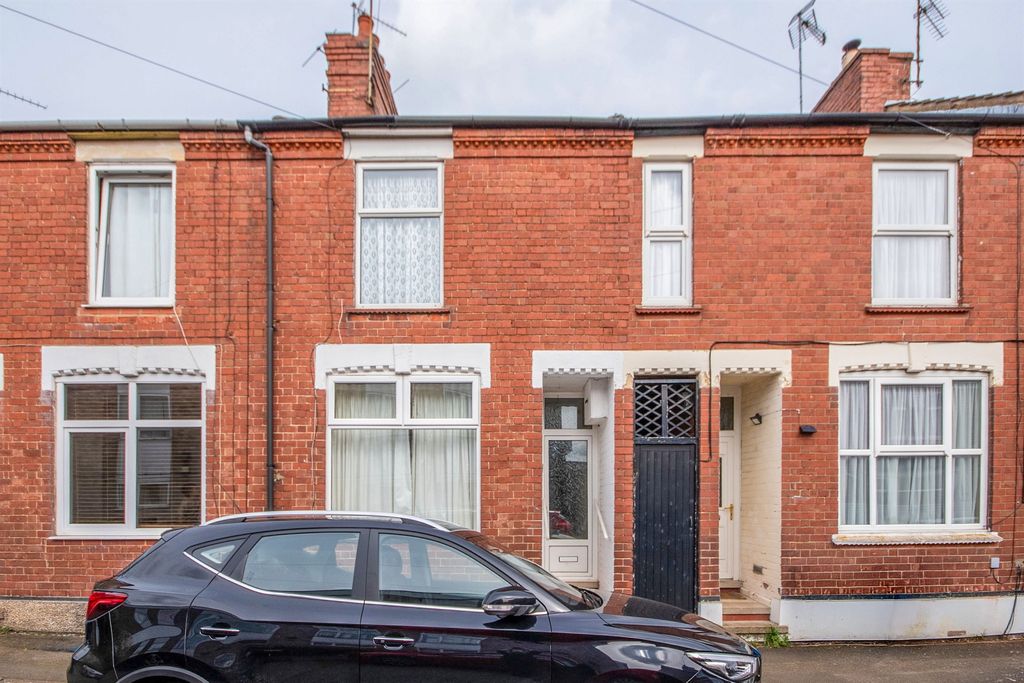 Property photo 1 of 9