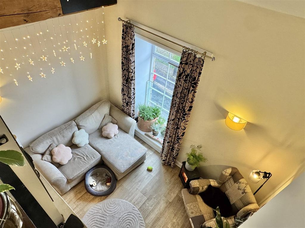 Additional image 5 of 2 bed flat for saleShrewsbury Street, Glossop SK13