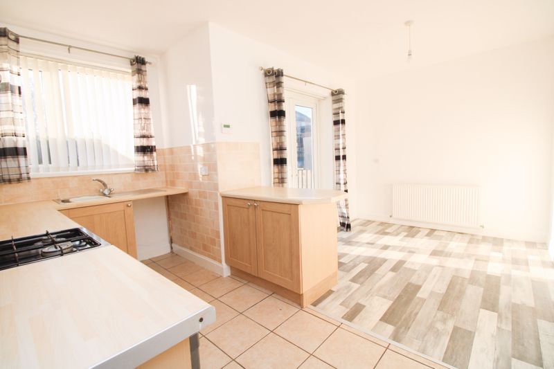 Property photo 3 of 12 Kitchen/Diner