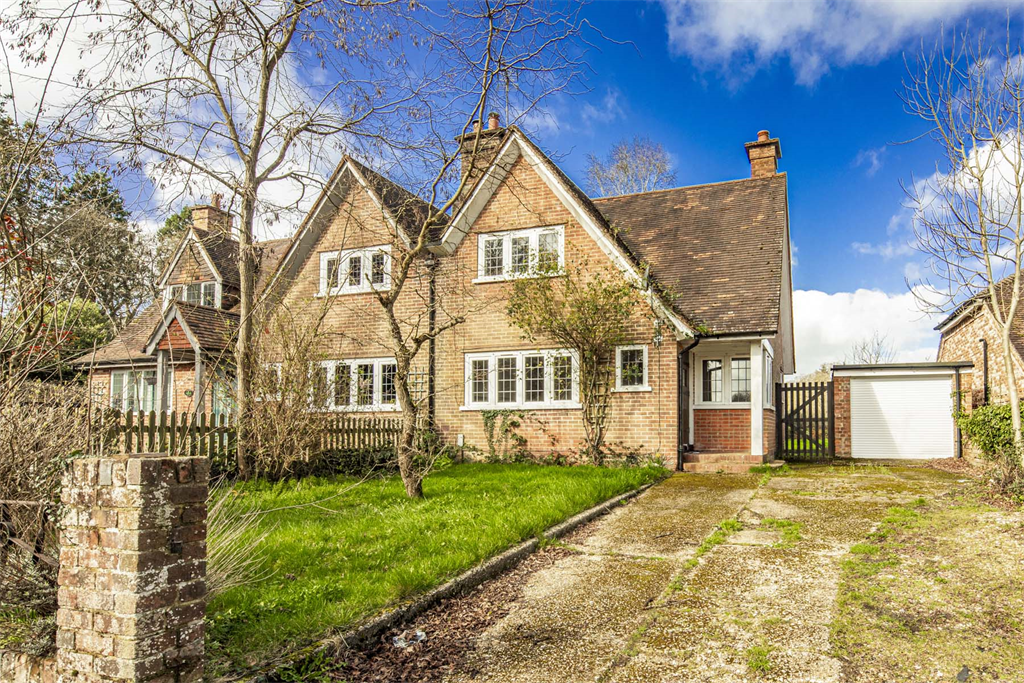 Property photo 1 of 11