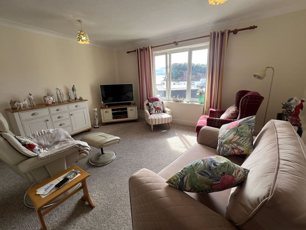 Property photo 2 of 13