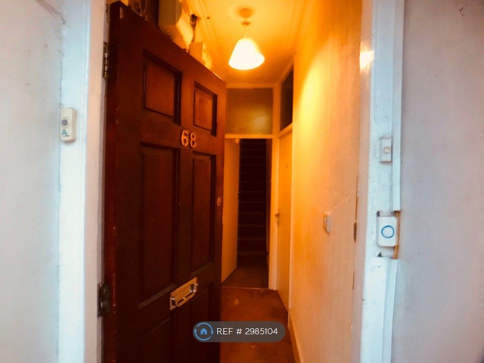 Property photo 2 of 32