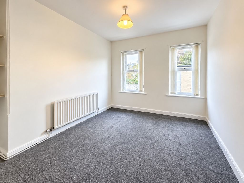 Property photo 3 of 8