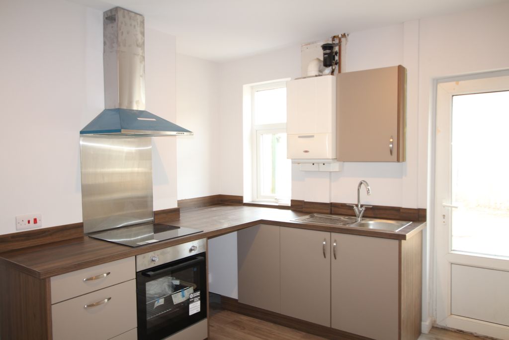 Property photo 3 of 11 Img_1883