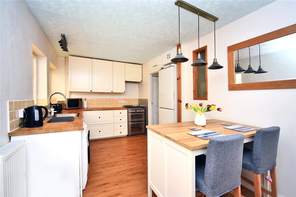 Property photo 2 of 26 Picture No. 04