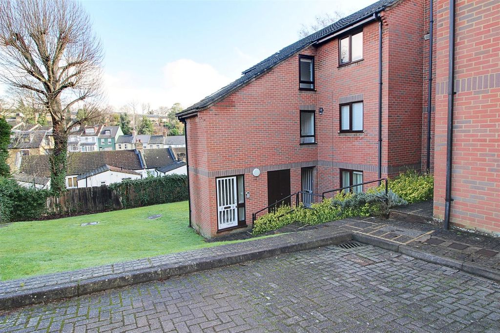 Property photo 1 of 18 Img_2523-Img_2525.Jpg