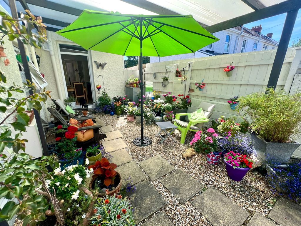 Property photo 3 of 26