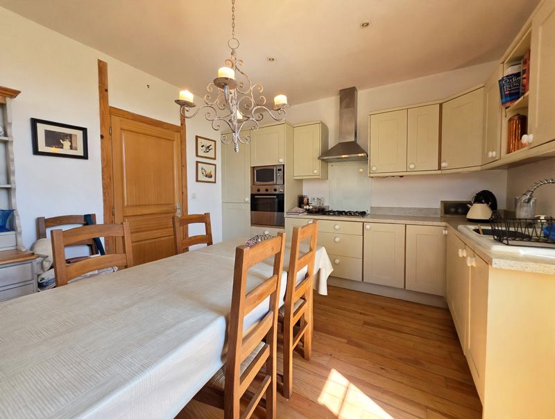 Property photo 3 of 27 Luxury_Kitchen_Dining_1