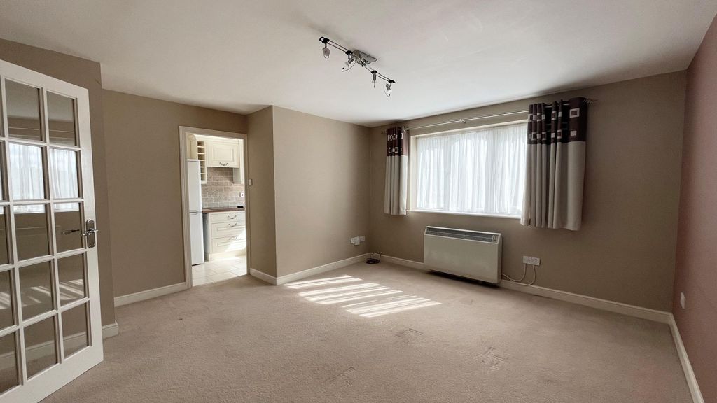 Property photo 2 of 9 Image