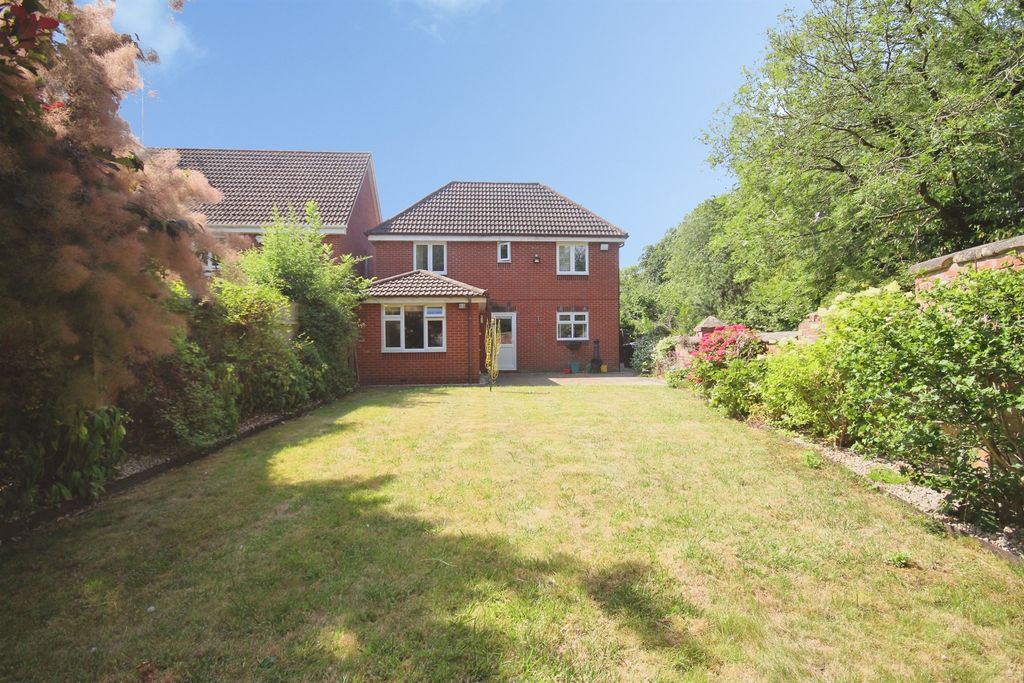 Property photo 3 of 20