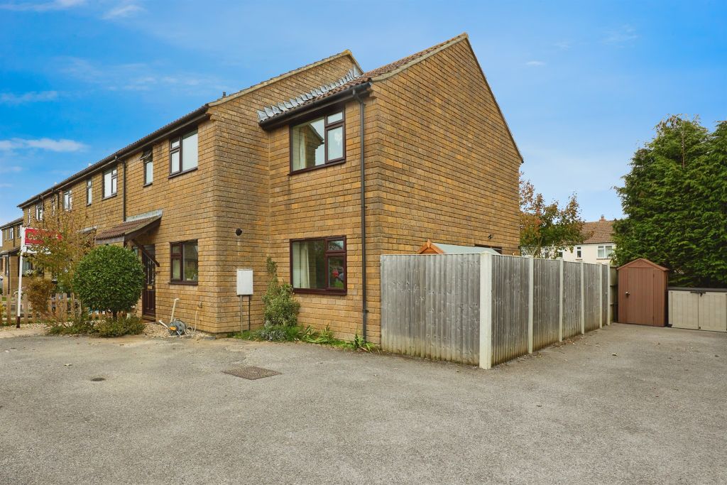 Property photo 1 of 16