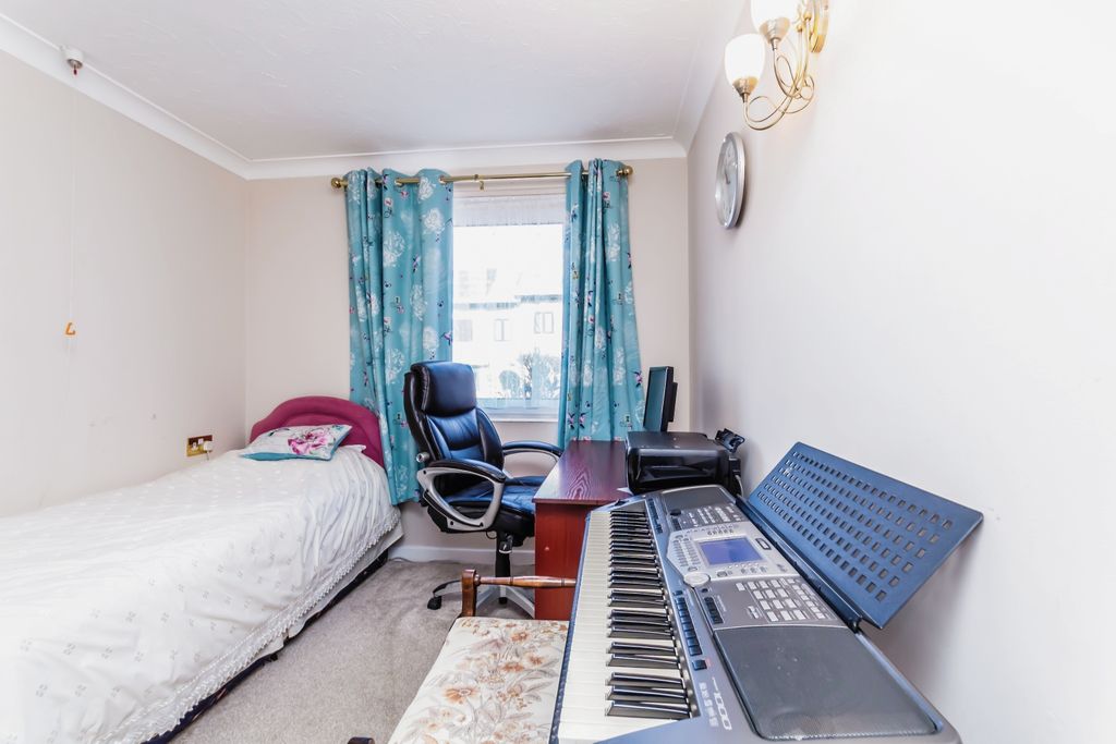 Property photo 3 of 18 Photography