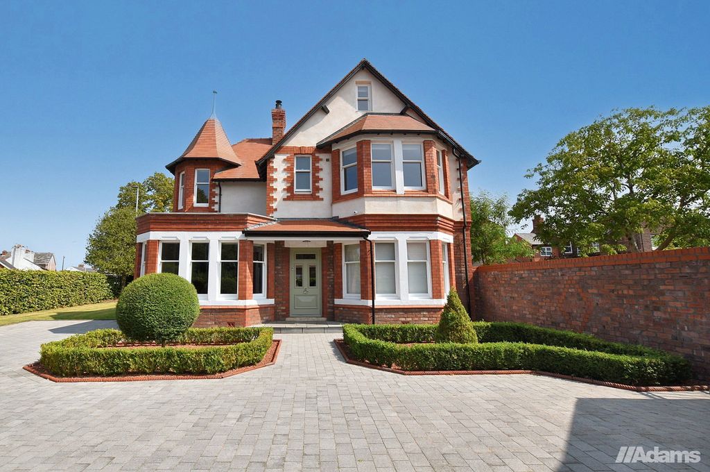 Property photo 1 of 64