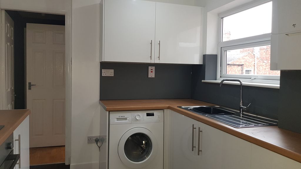 Property photo 2 of 12