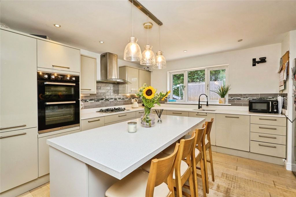Property photo 3 of 66 Picture No. 15