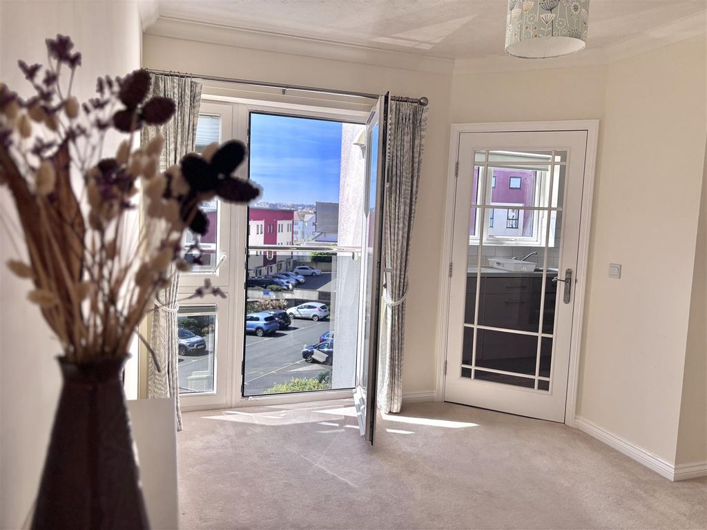 Additional image 6 of 1 bed flat for saleNarrowcliff, Newquay TR7