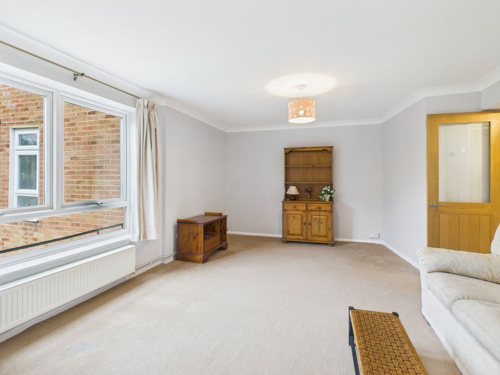 Property photo 3 of 8 Picture No. 02