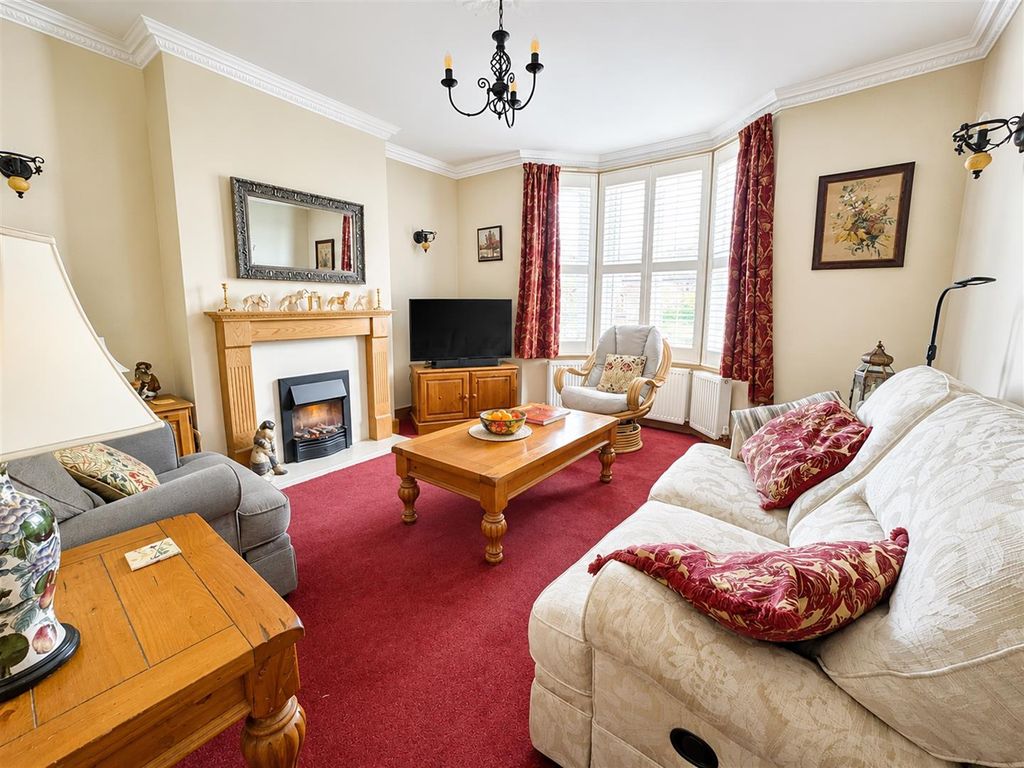 Property photo 2 of 19