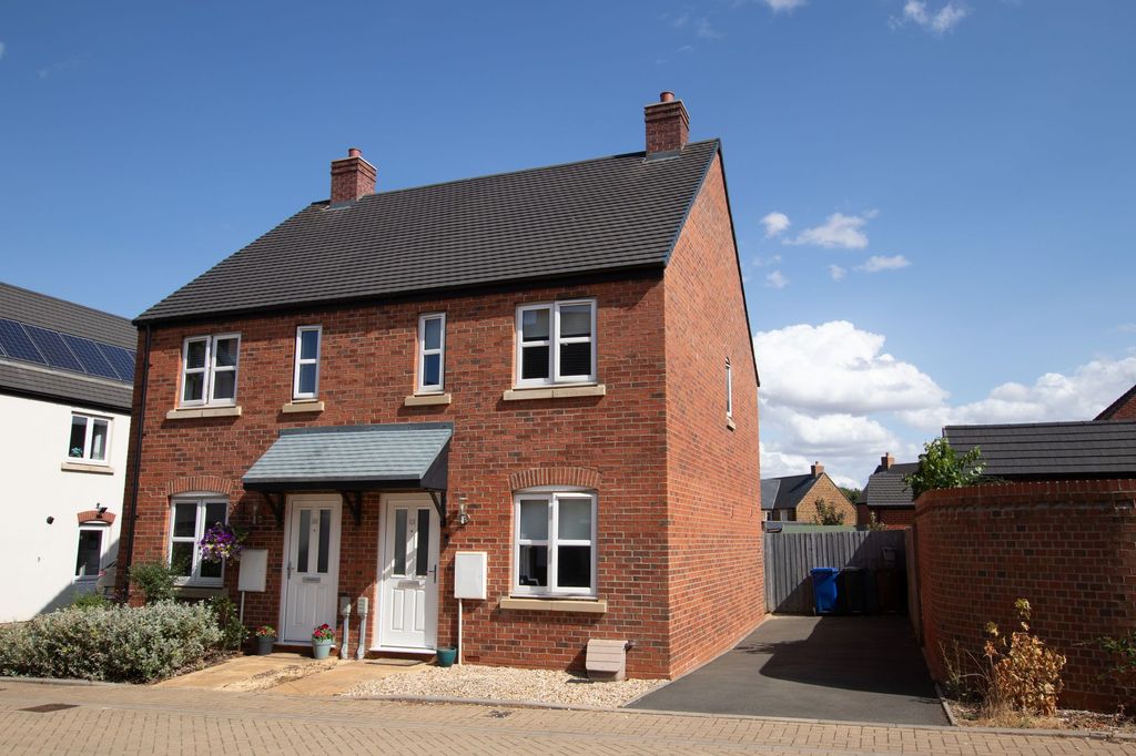 Property photo 1 of 10