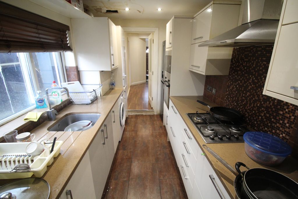 Property photo 3 of 11 Img_0058.Jpg