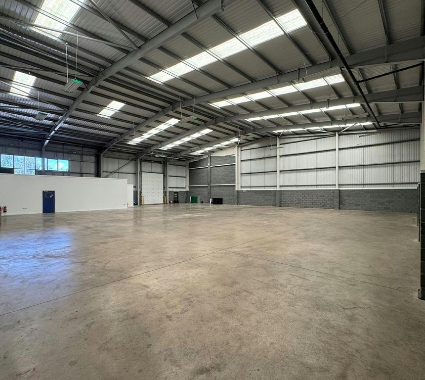 Property photo 2 of 6 Image 4