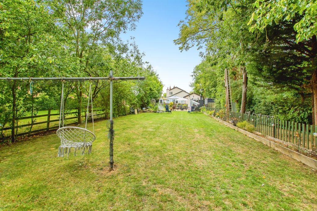 Property photo 1 of 34 Outside
