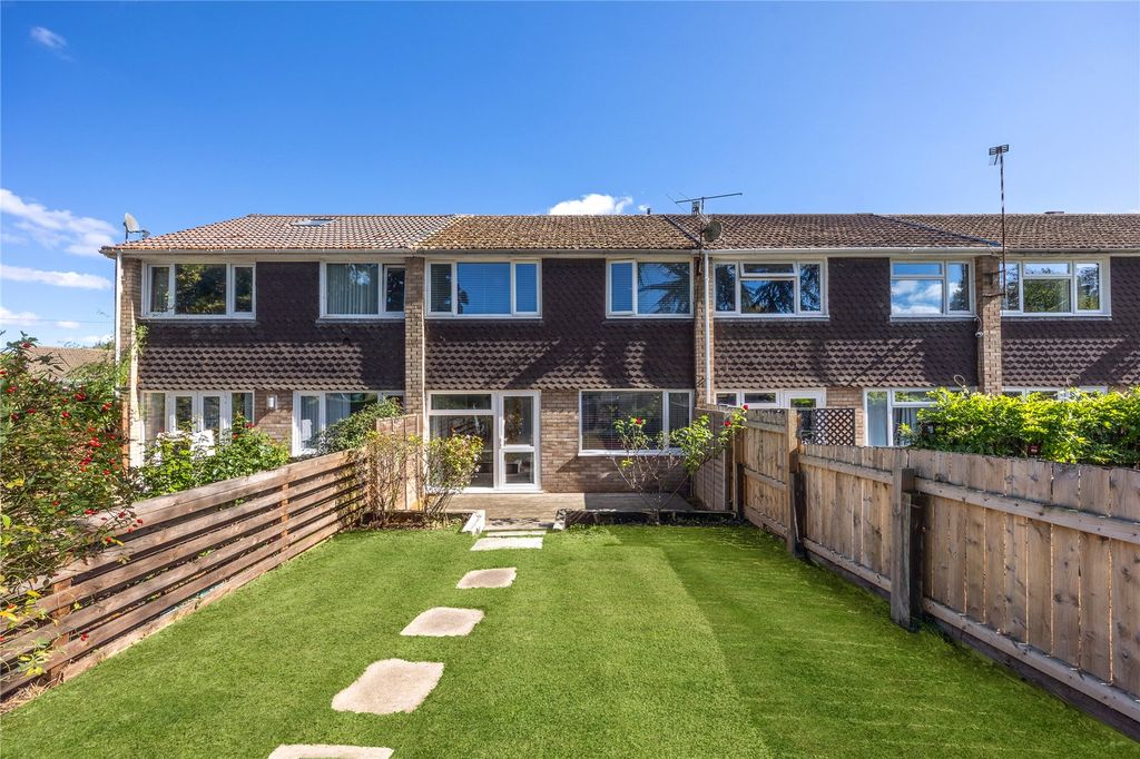 Property photo 1 of 26 Picture No. 14