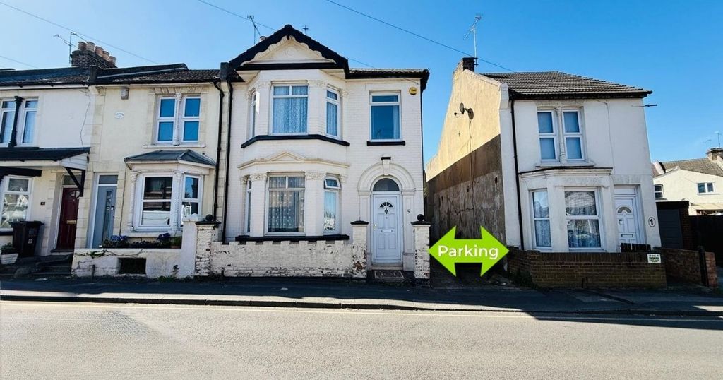 Property photo 1 of 13 4824091