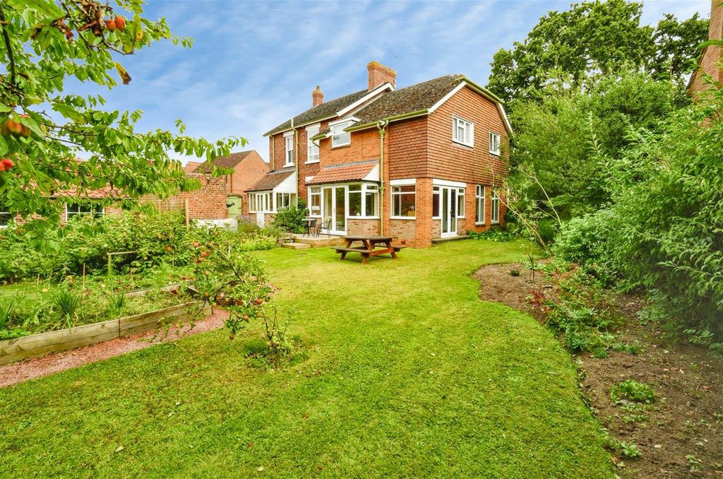 Property photo 2 of 28 External