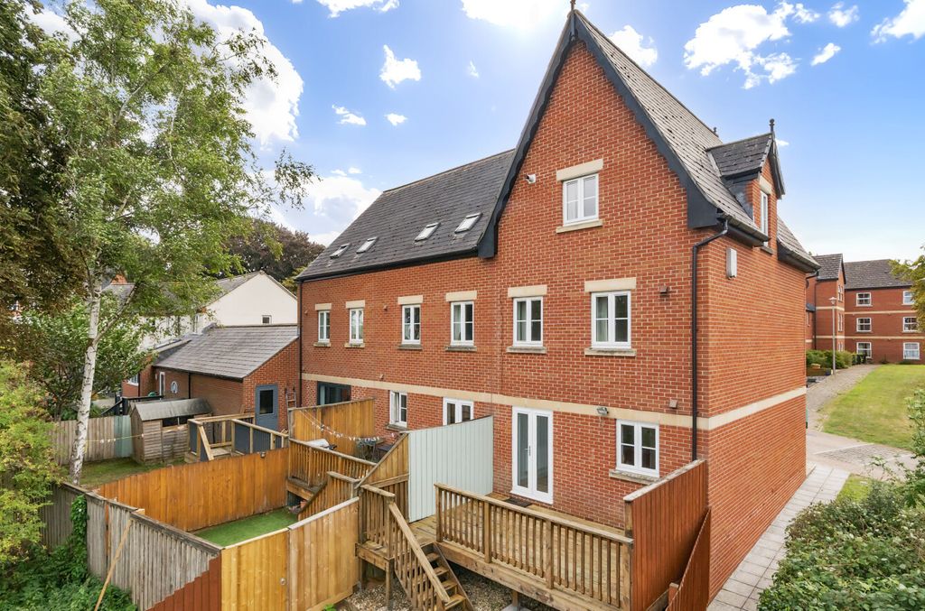 Property photo 2 of 26 Seddons, Tiverton