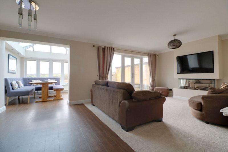 Property photo 2 of 28 Img_4083-Img_4085