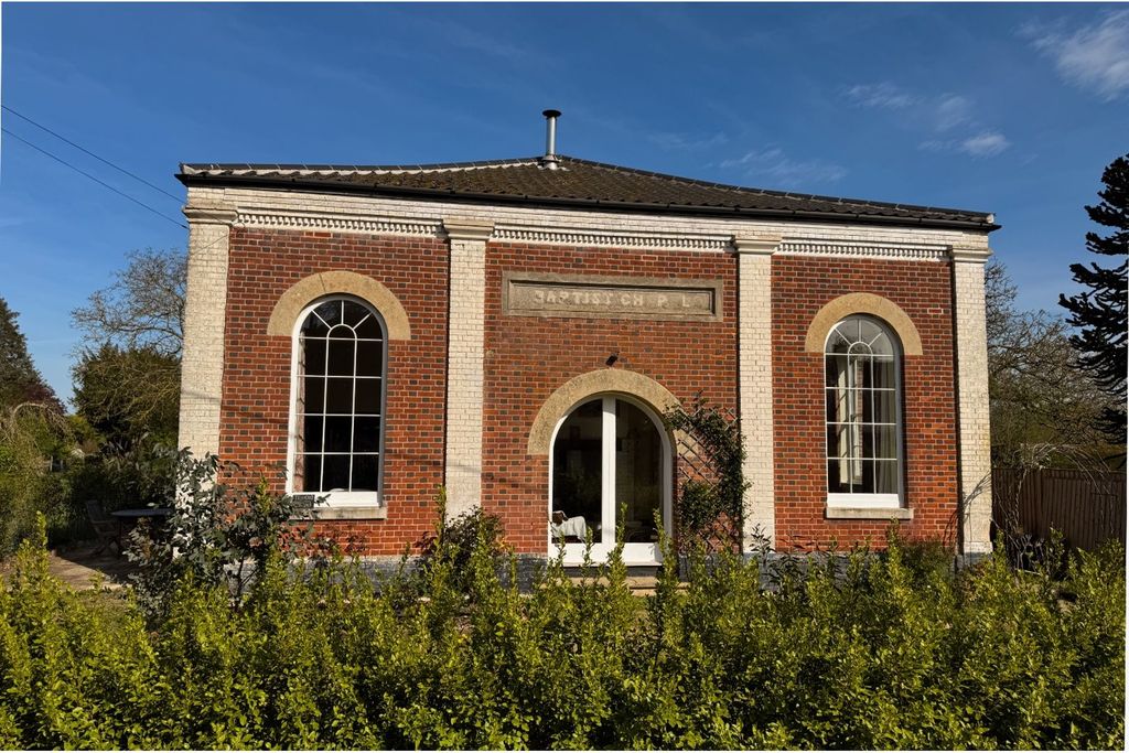 Property photo 2 of 32 Front View