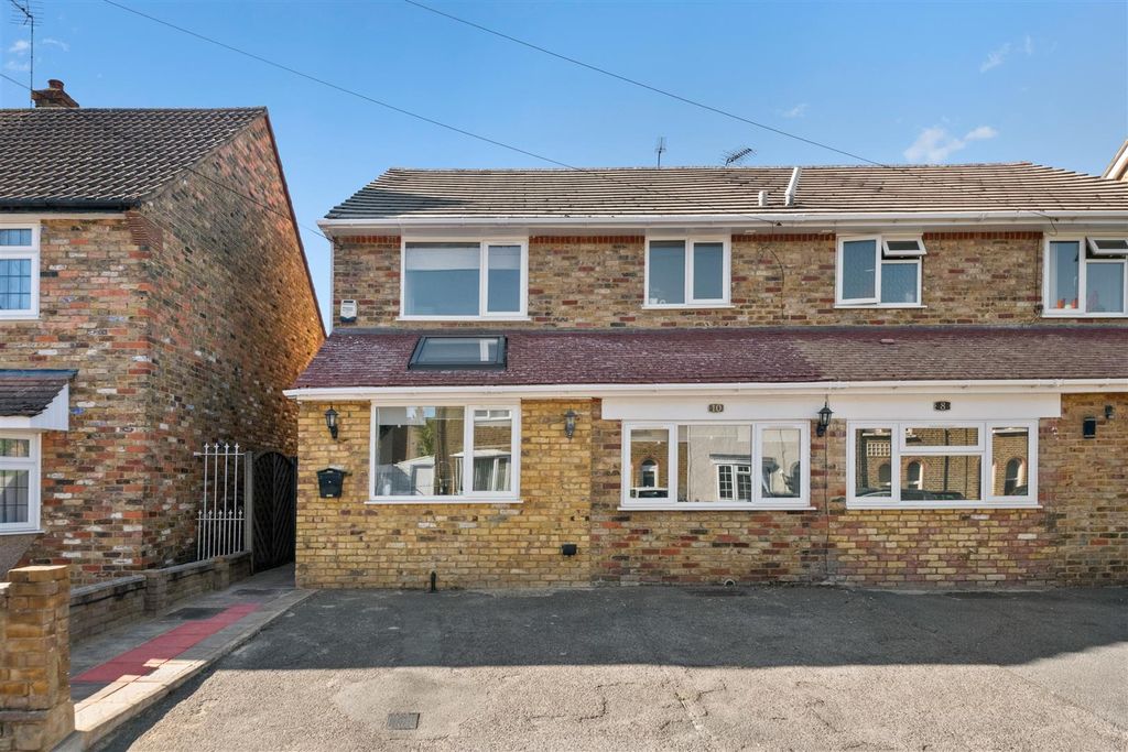 Property photo 1 of 14
