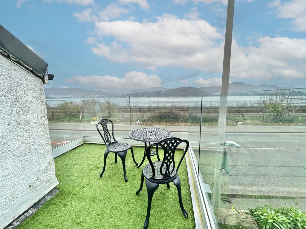 Property photo 3 of 21 Photo 2