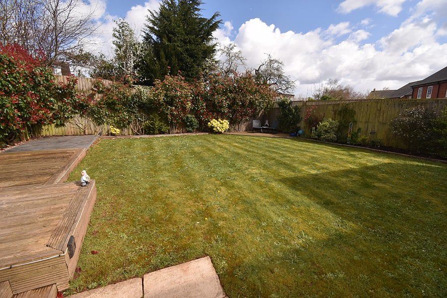 Property photo 2 of 19