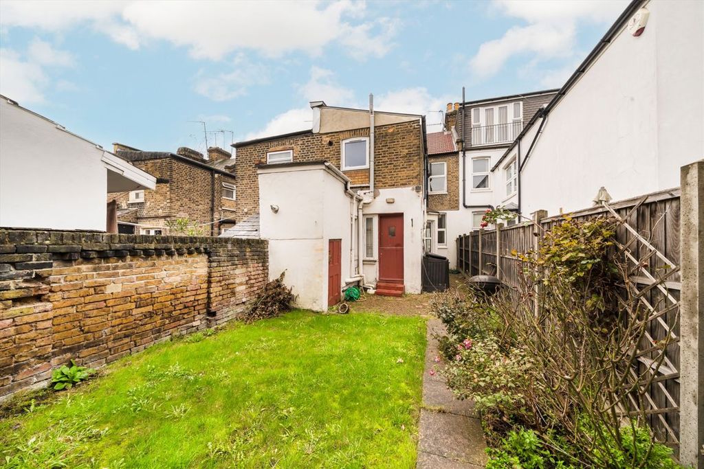 Property photo 3 of 8