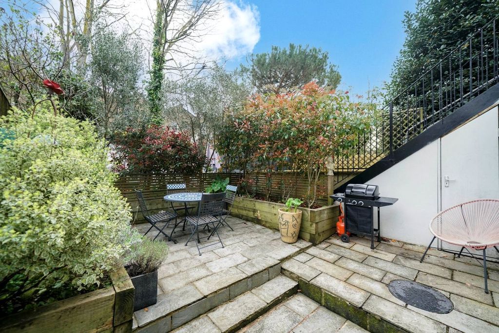 Property photo 2 of 15 Picture No. 28