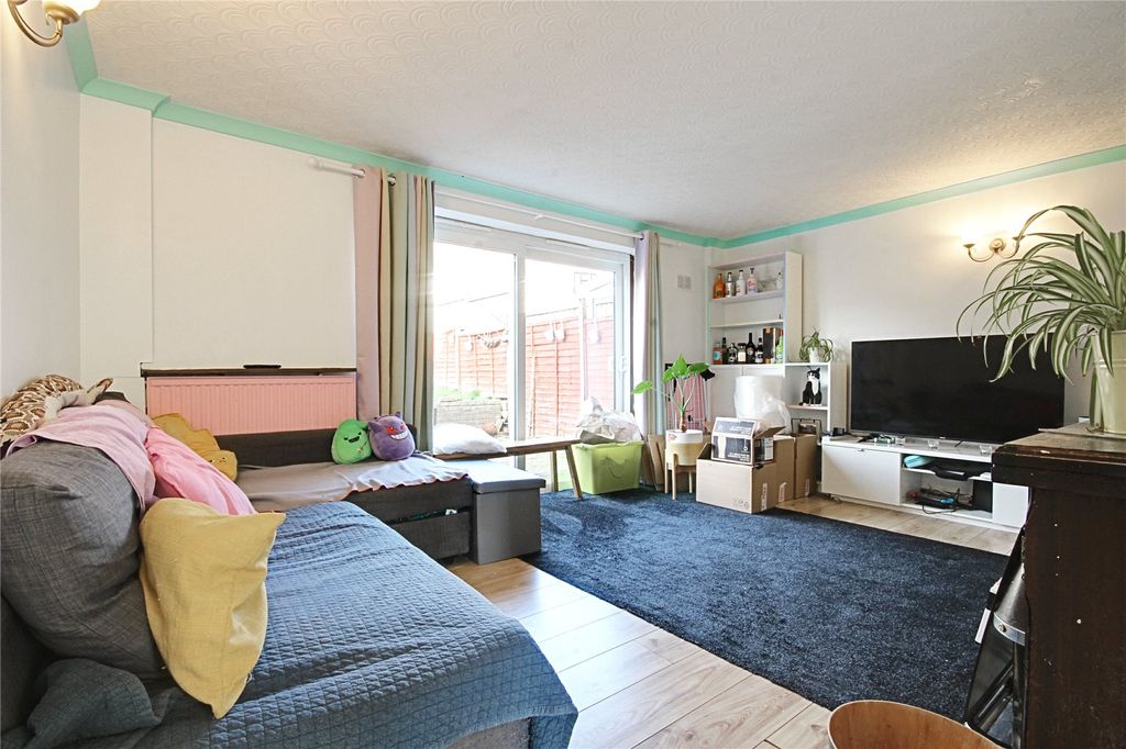 Property photo 2 of 11 Picture No. 10