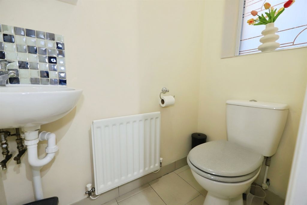 Additional image 12 of 4 bed detached house for saleWeston Drive, Bilston WV14