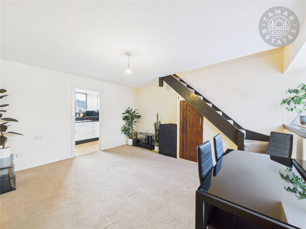Additional image 6 of 2 bed flat for saleWooda Road, Launceston PL15