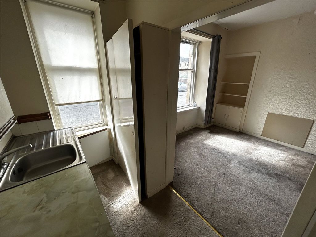 Property photo 3 of 6 Picture No. 04
